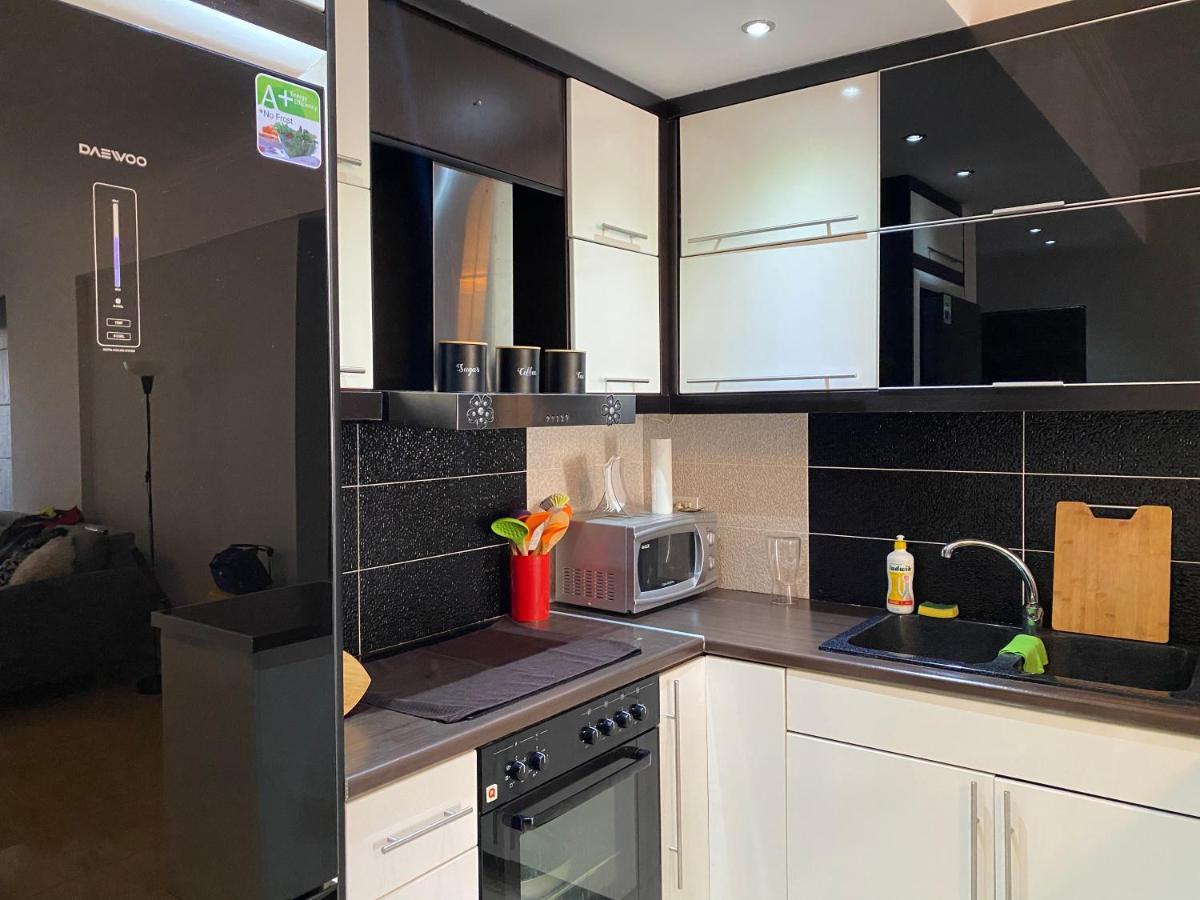 Sunny Apartament Saranda Екстериор снимка